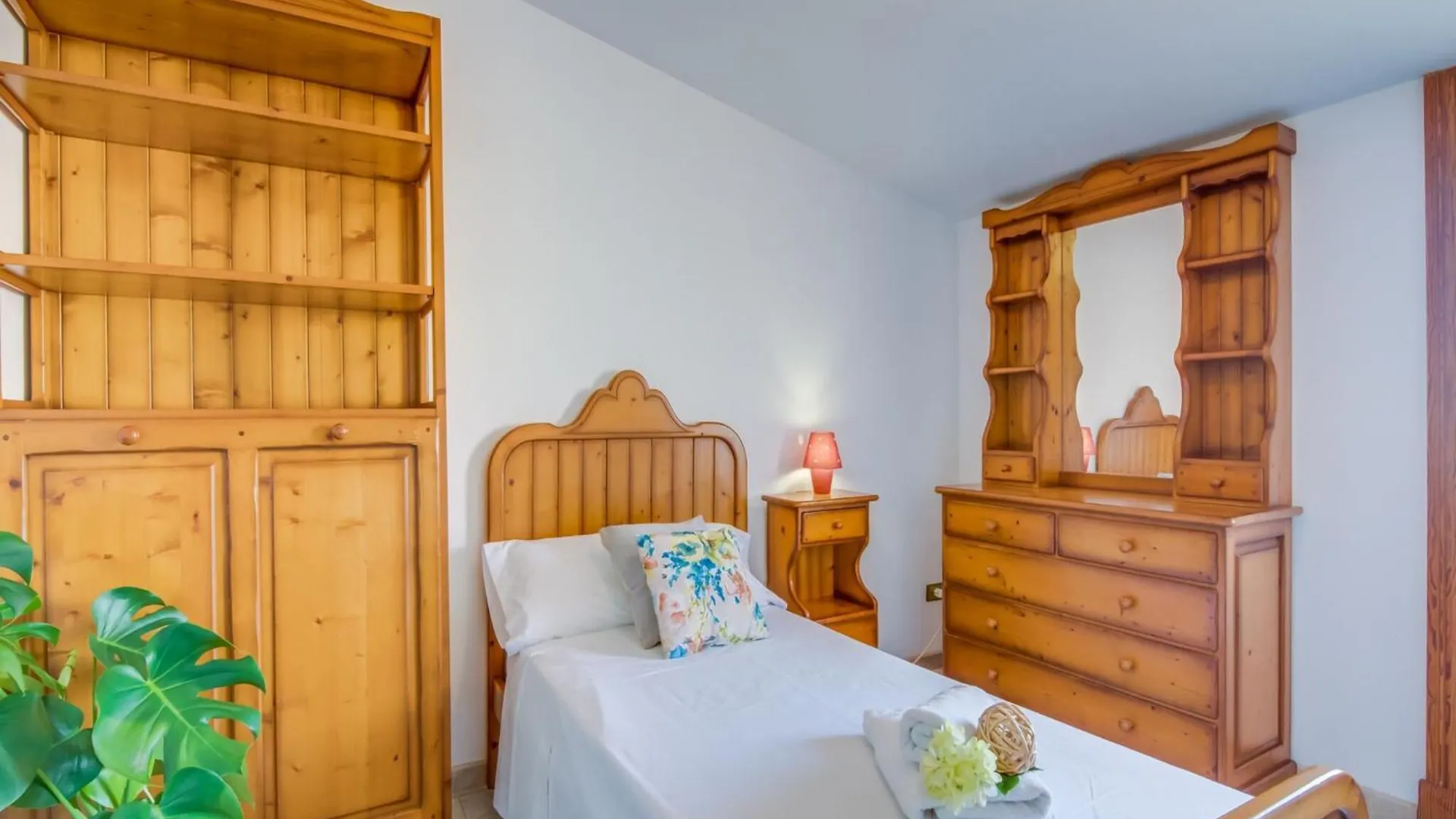 Holiday Home In Spain Near Beach & Harbor Alcudia  Spanien
